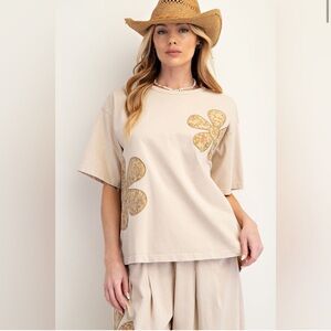 NWOT Easel OVERSIZED Flower Patch Mineral Washed Top in Khaki